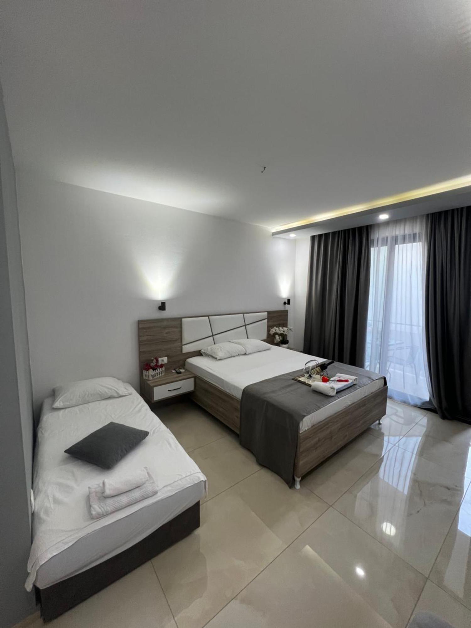 City Heart Apartments Ulcinj Buitenkant foto