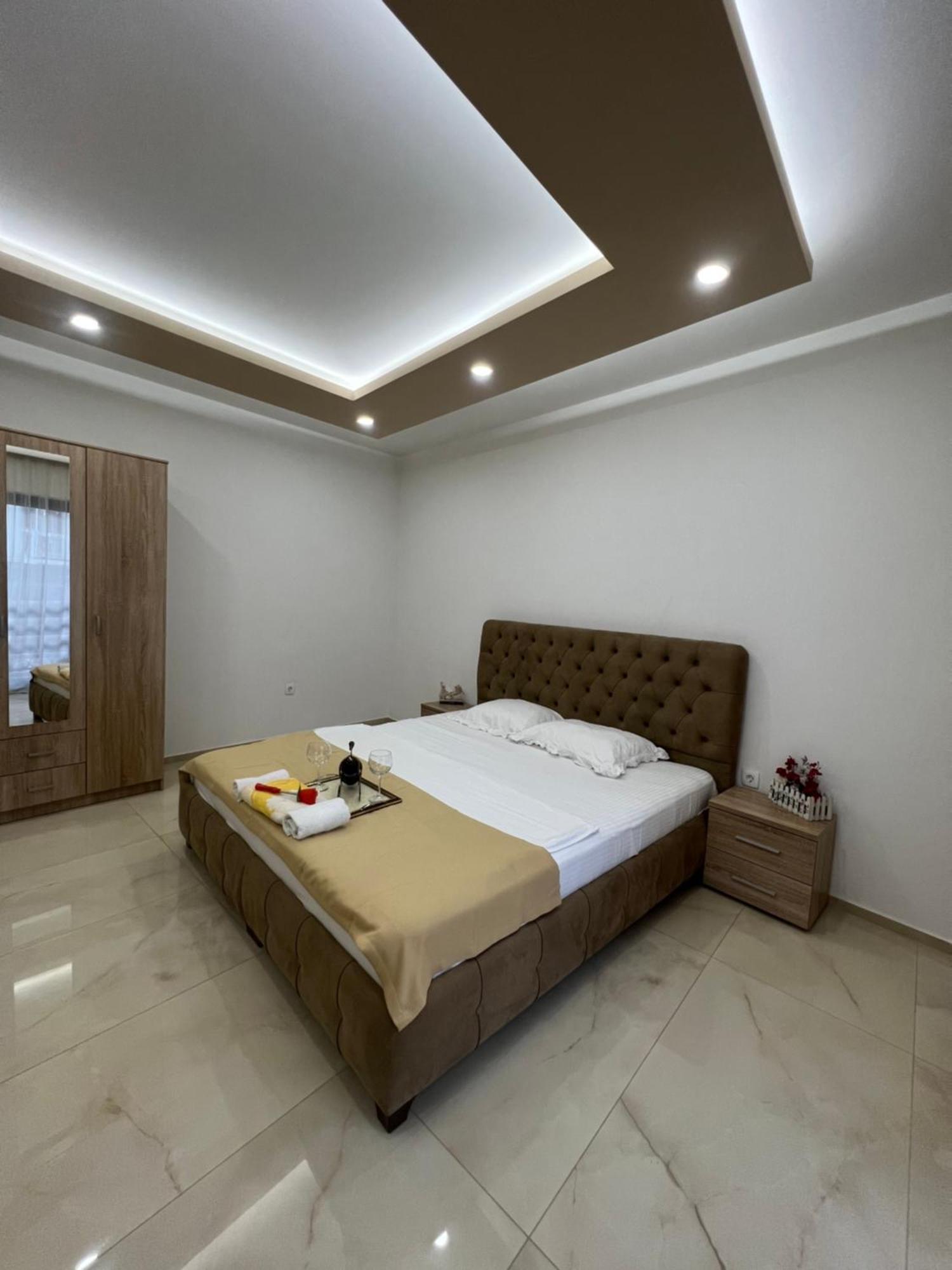 City Heart Apartments Ulcinj Buitenkant foto