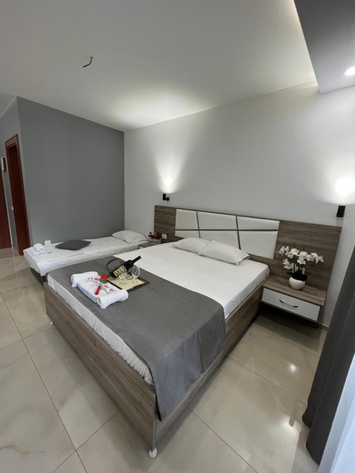 City Heart Apartments Ulcinj Buitenkant foto
